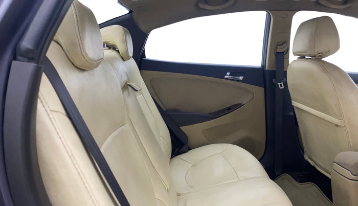 2014 Hyundai Verna FLUIDIC 1.6 CRDI SX AT, Diesel, Automatic, 81,531 km, Right Side Rear Door Cabin