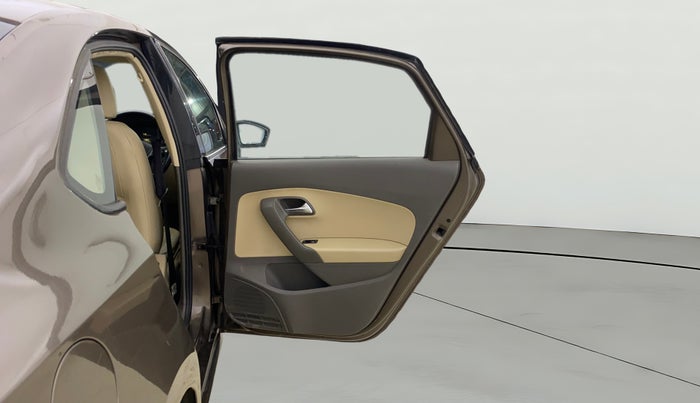 2017 Volkswagen Vento HIGHLINE PLUS 1.5 AT 16 ALLOY, Diesel, Automatic, 1,14,563 km, RHS Rear Door