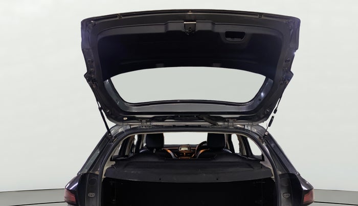 2022 Tata ALTROZ XE PLUS PETROL, Petrol, Manual, 49,079 km, Boot Door Open