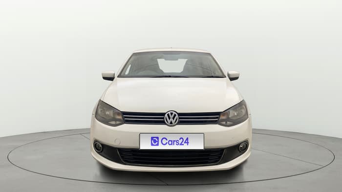 2013 Volkswagen Vento HIGHLINE DIESEL 1.6, Diesel, Manual, 1,02,884 km, Front