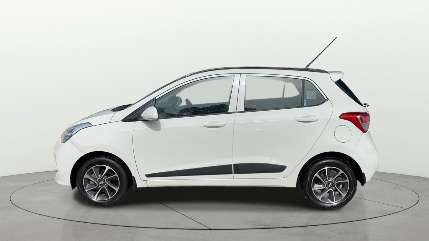 2019 Hyundai Grand i10 SPORTZ AT 1.2 KAPPA VTVT, Petrol, Automatic, 32,576 km, Left Side
