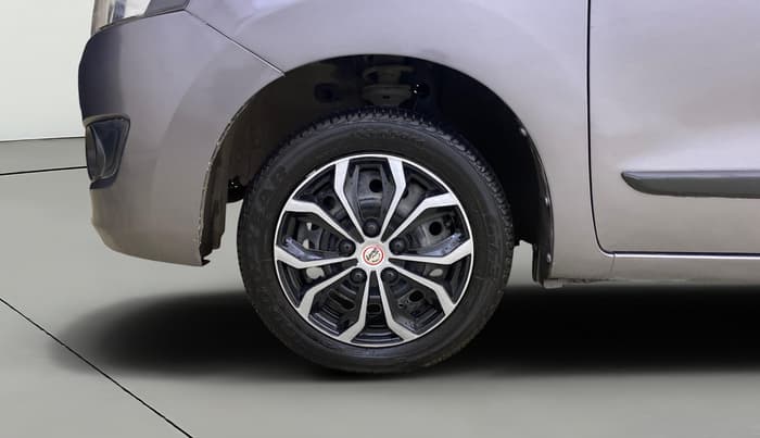 2015 Maruti Wagon R 1.0 VXI, Petrol, Manual, 48,261 km, Left Front Wheel