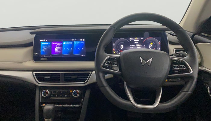 2023 Mahindra XUV700 AX 7 LUXURY D AWD AT 7 STR, Diesel, Automatic, 76,365 km, Steering Wheel Close Up