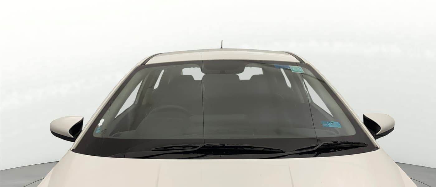 2023 Hyundai NEW I20 MAGNA 1.2 MT, Petrol, Manual, 27,146 km, Front Windshield