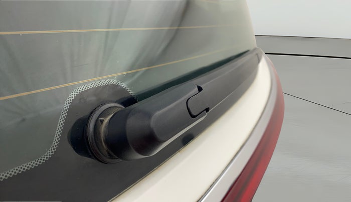 2023 KIA SELTOS HTX 1.5 DIESEL IMT, Diesel, Manual, 70,119 km, Rear Wiper