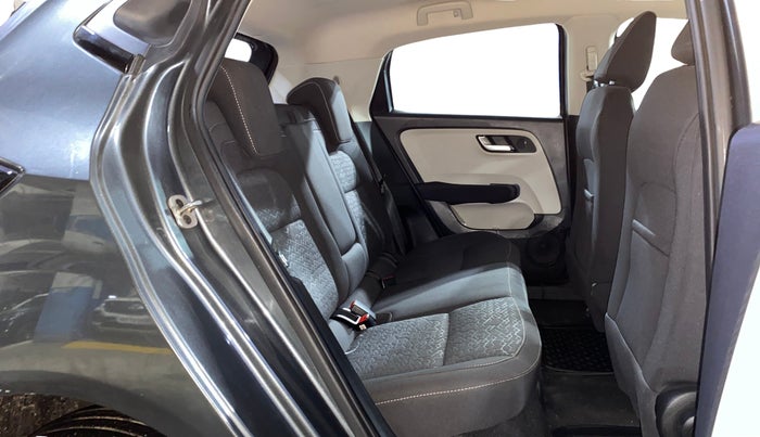 2023 Tata ALTROZ XZ PETROL, Petrol, Manual, 2,818 km, Right Side Rear Door Cabin