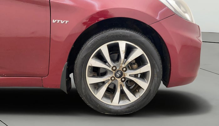 2014 Hyundai Verna FLUIDIC 1.6 VTVT SX, Petrol, Manual, 58,751 km, Right Front Wheel