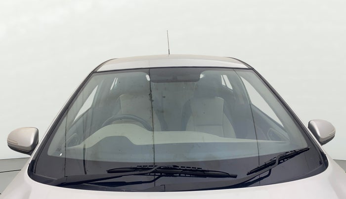 2014 Hyundai Elite i20 ASTA 1.2, Petrol, Manual, 1,14,706 km, Front Windshield