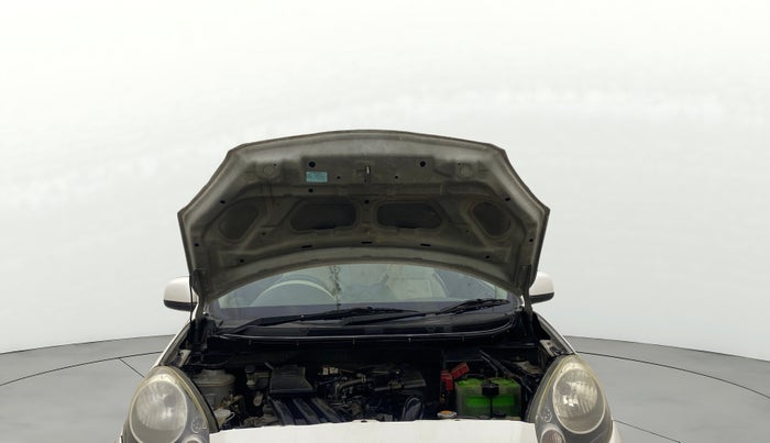 2014 Nissan Micra Active XV, Petrol, Manual, 76,464 km, Open Bonet