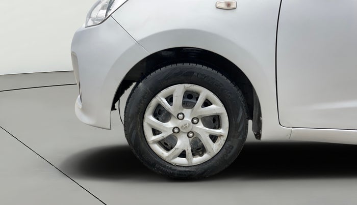 2017 Hyundai Grand i10 MAGNA 1.2 KAPPA VTVT, Petrol, Manual, 65,733 km, Left Front Wheel