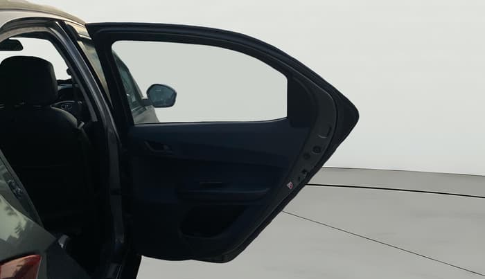 2022 Tata TIAGO NRG XZ MT, Petrol, Manual, 27,912 km, RHS Rear Door