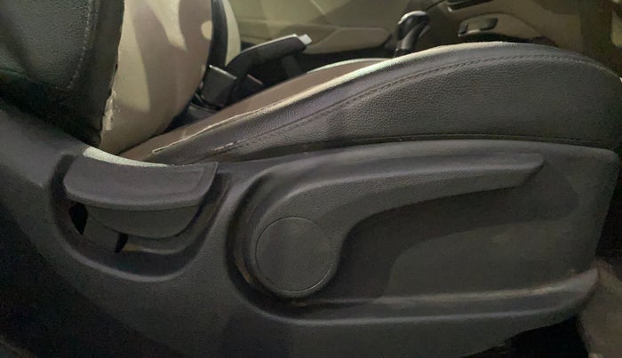 2019 Hyundai Verna 1.6 VTVT SX (O) AT, Petrol, Automatic, 57,083 km, Third Seat Row ( optional )