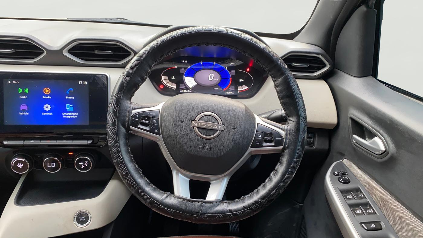 2023 Nissan MAGNITE XV MT, Petrol, Manual, 32,256 km, Steering Wheel Close Up