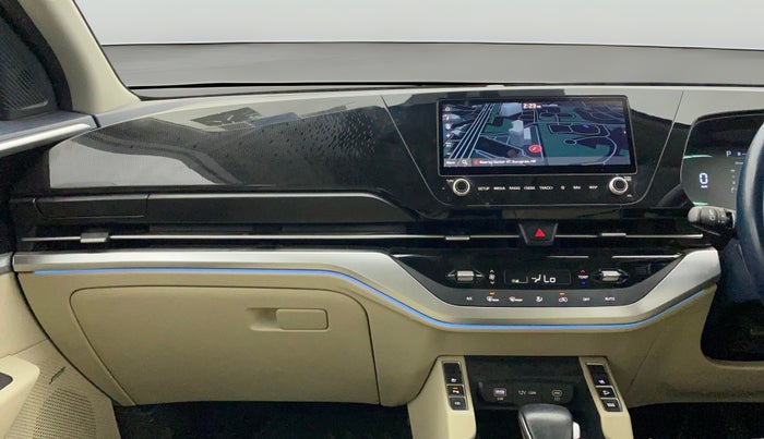 2022 KIA CARENS LUXURY PLUS 1.4 PETROL DCT 7 STR, Petrol, Automatic, 82,165 km, Air Conditioner