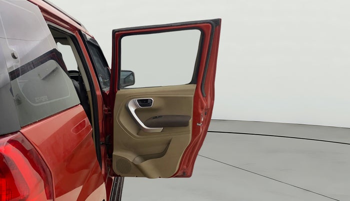 2015 Mahindra TUV300 T8, Diesel, Manual, 88,311 km, RHS Rear Door