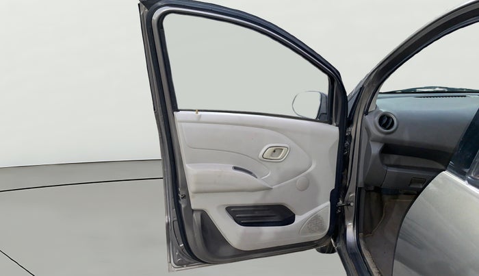 2017 Datsun Redi Go T (O), Petrol, Manual, 82,524 km, LHS Front Door