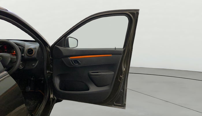 2019 Renault Kwid RXT 1.0 EDITION, CNG, Manual, 56,055 km, RHS Front Door