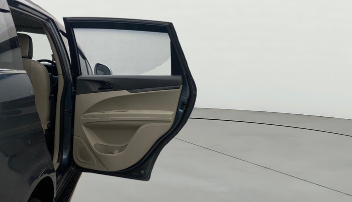 2019 Mahindra MARAZZO M2 8 STR, Diesel, Manual, 1,15,714 km, RHS Rear Door