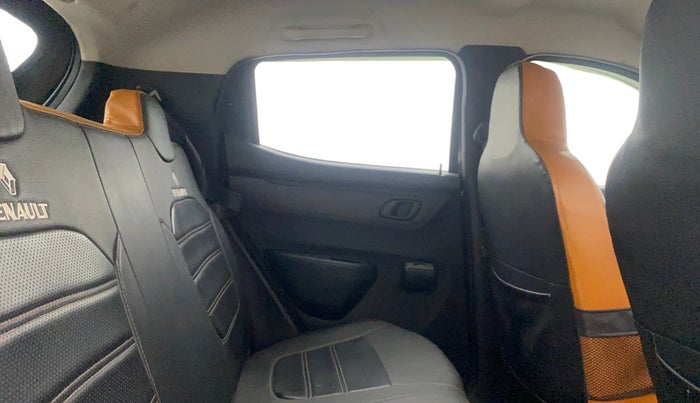 2017 Renault Kwid RXT 1.0 AMT, Petrol, Automatic, 75,218 km, Right Side Rear Door Cabin
