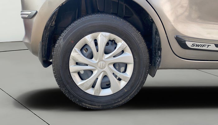 2020 Maruti Swift VXI, Petrol, Manual, 44,037 km, Right Rear Wheel