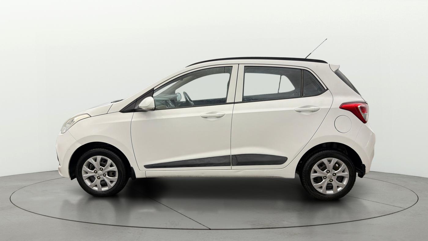2016 Hyundai Grand i10 SPORTZ 1.2 KAPPA VTVT, Petrol, Manual, 18,094 km, Left Side