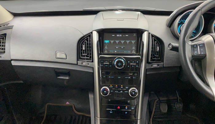 2021 Mahindra XUV500 W9, Diesel, Manual, 1,00,157 km, Air Conditioner