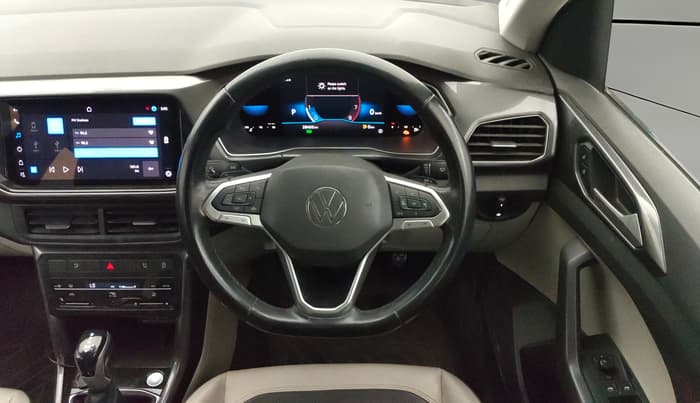 2022 Volkswagen TAIGUN TOPLINE 1.0 TSI AT, Petrol, Automatic, 28,405 km, Steering Wheel Close Up