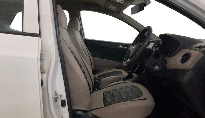 2018 Hyundai Grand i10 SPORTZ AT 1.2 KAPPA VTVT, Petrol, Automatic, 21,613 km, Right Side Front Door Cabin