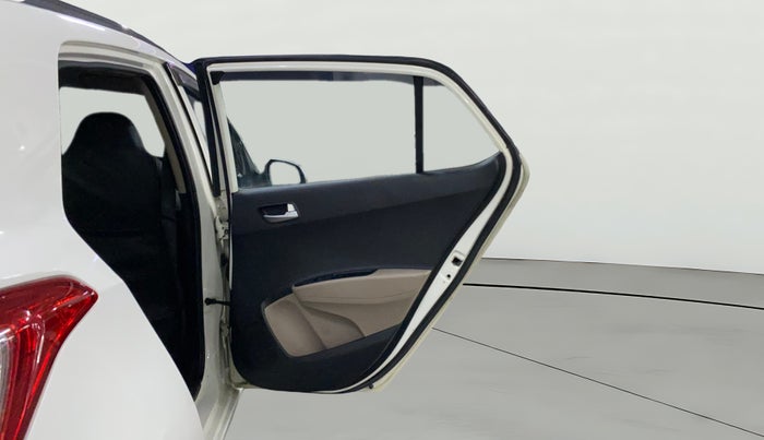 2016 Hyundai Grand i10 SPORTZ 1.2 KAPPA VTVT, Petrol, Manual, 61,854 km, RHS Rear Door