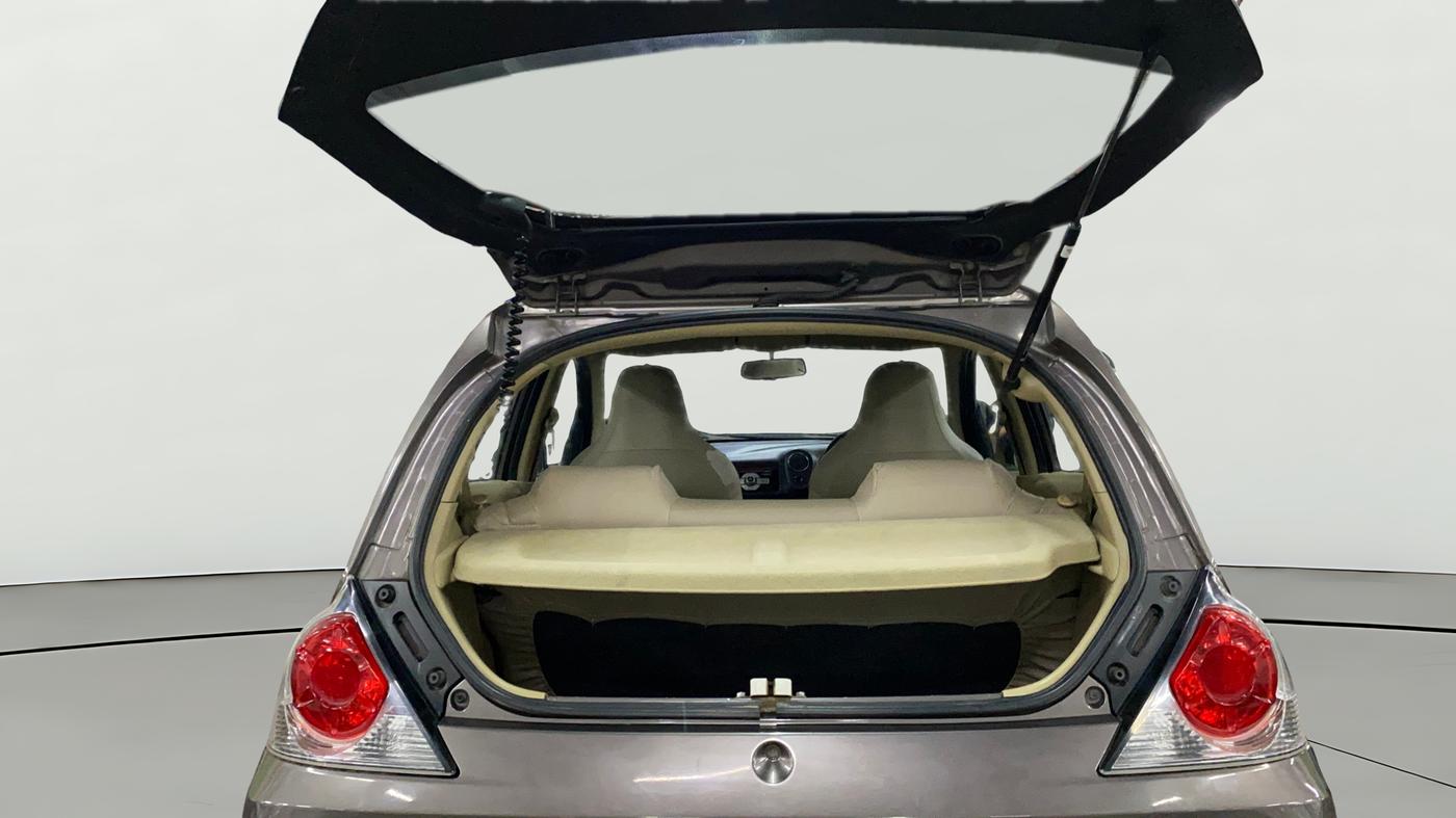 2014 Honda Brio S MT, Petrol, Manual, 67,273 km, Boot Open Zoomed View