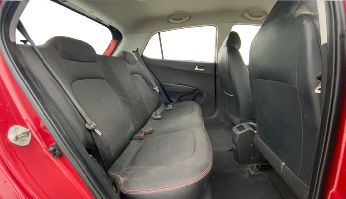 2018 Hyundai Grand i10 SPORTZ 1.2 KAPPA VTVT DUAL TONE, Petrol, Manual, 59,728 km, Right Side Rear Door Cabin
