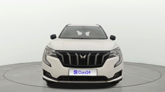 2023 Mahindra XUV700 AX 5 P MT 5 STR, Petrol, Manual, 19,885 km, Front