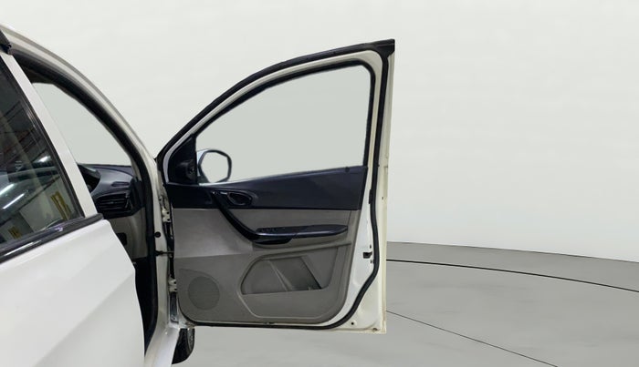 2018 Tata Tiago XT PETROL, Petrol, Manual, 72,901 km, RHS Front Door