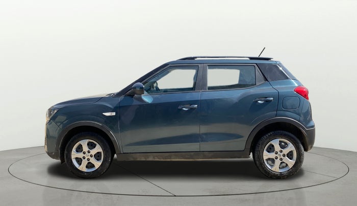 2023 Mahindra XUV300 W6 1.2 PETROL AMT, Petrol, Automatic, 43,246 km, Left Side