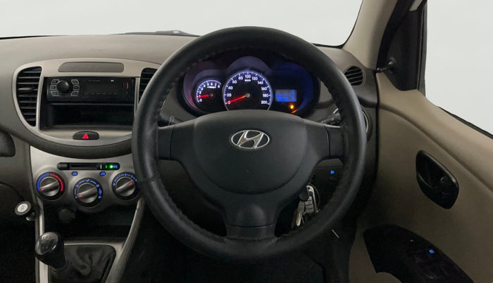 2015 Hyundai i10 MAGNA 1.1, CNG, Manual, 66,077 km, Steering Wheel Close Up