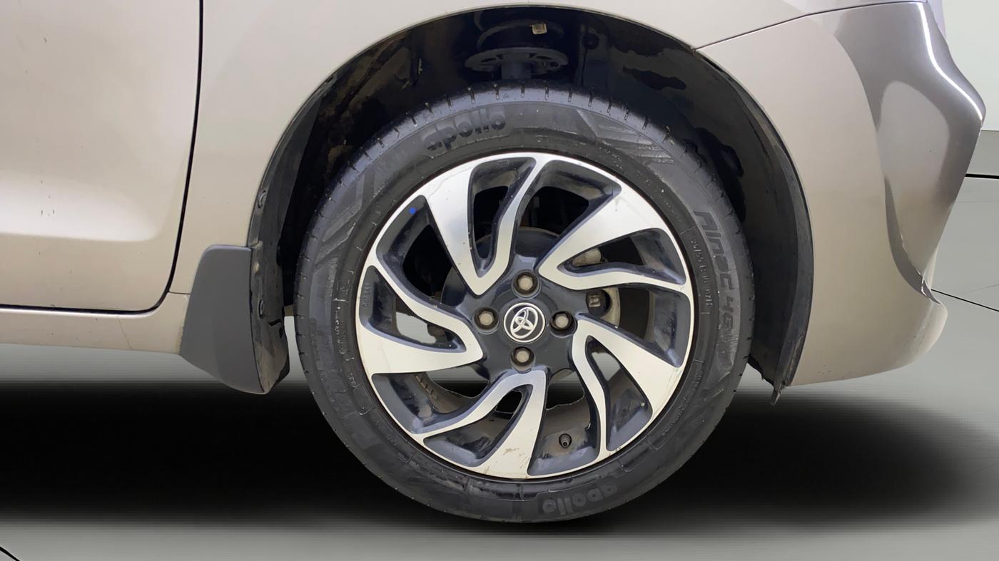 2021 Toyota Glanza G, Petrol, Manual, 23,463 km, Right Front Wheel