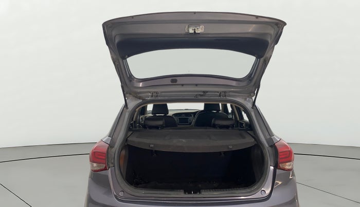 2016 Hyundai Elite i20 ASTA 1.4 CRDI (O), Diesel, Manual, 1,11,907 km, Boot Door Open