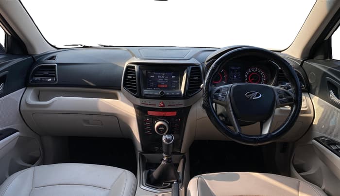 2021 Mahindra XUV300 W8 (O) 1.5 DIESEL, Diesel, Manual, 80,893 km, Dashboard