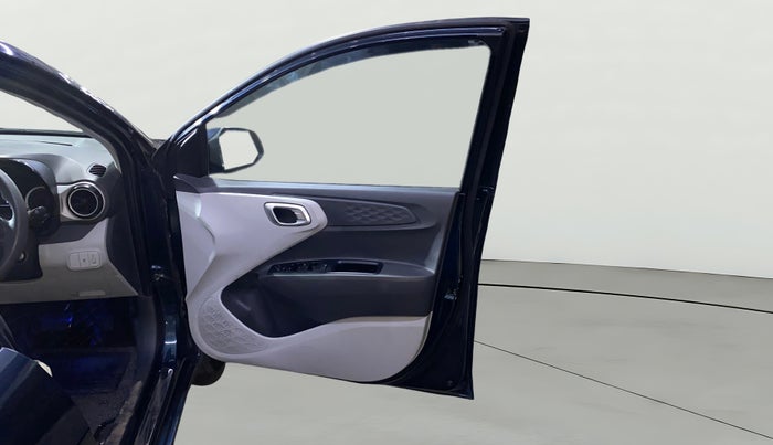 2023 Hyundai GRAND I10 NIOS SPORTZ AMT 1.2 KAPPA VTVT, Petrol, Automatic, 15,028 km, RHS Front Door