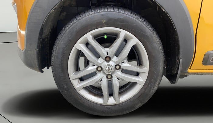 2021 Renault TRIBER RXZ, Petrol, Manual, 40,007 km, Left Front Wheel