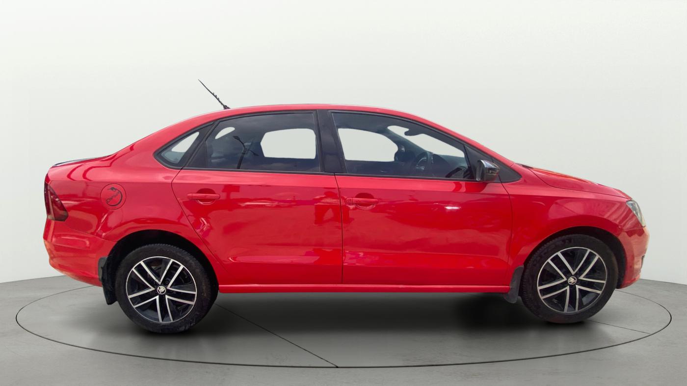 2018 Skoda Rapid STYLE 1.5 TDI AT, Diesel, Automatic, 79,502 km, Right Side View