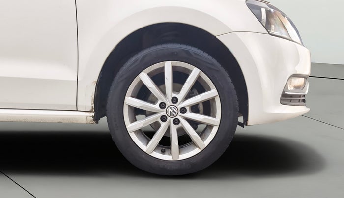 2018 Volkswagen Polo HIGHLINE PLUS 1.0 16 ALLOY, Petrol, Manual, 52,566 km, Right Front Wheel