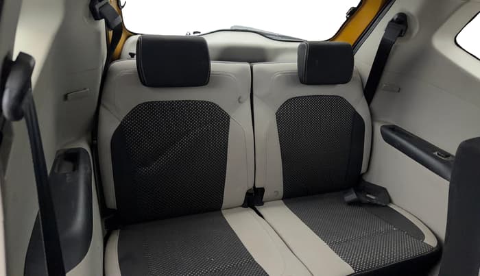 2020 Renault TRIBER RXZ, Petrol, Manual, 46,632 km, Third Seat Row ( optional )