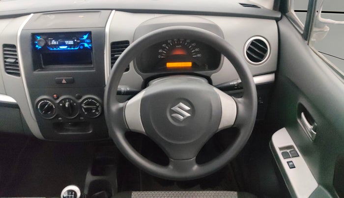 2012 Maruti Wagon R 1.0 LXI CNG, CNG, Manual, 64,643 km, Steering Wheel Close Up