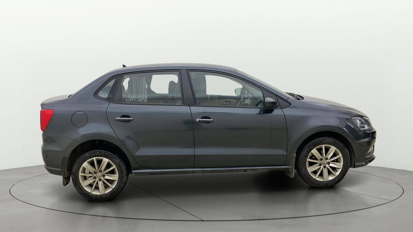 2017 Volkswagen Ameo HIGHLINE DSG 1.5 DIESEL , Diesel, Automatic, 1,19,264 km, Right Side View
