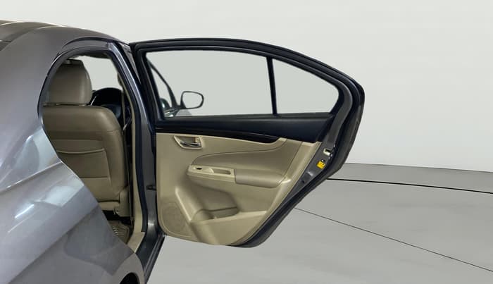 2017 Maruti Ciaz ZXI+, Petrol, Manual, 70,325 km, RHS Rear Door