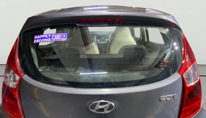 2017 Hyundai Eon MAGNA +, Petrol, Manual, 16,511 km, Rear Windshield