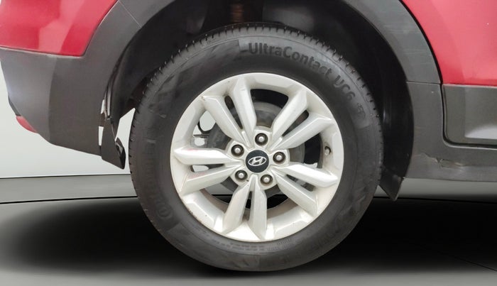 2017 Hyundai Creta SX PLUS 1.6 DIESEL, Diesel, Manual, 1,20,845 km, Right Rear Wheel