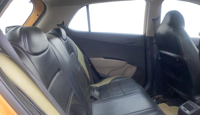 2014 Hyundai Grand i10 MAGNA 1.2 KAPPA VTVT, Petrol, Manual, 63,231 km, Right Side Rear Door Cabin