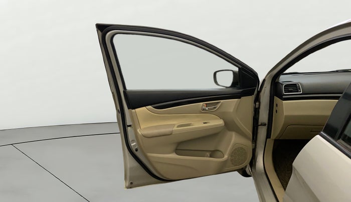 2014 Maruti Ciaz VXI, Petrol, Manual, 50,619 km, LHS Front Door